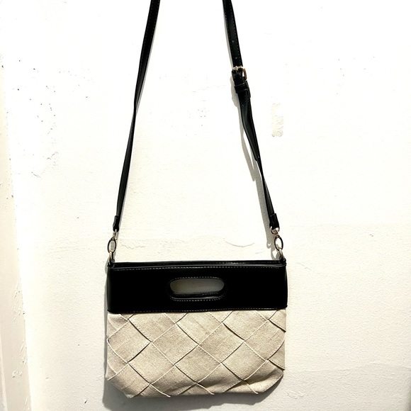 JustFab Summer Evening Canvas Pouch Purse Handbag NWOT - Picture 2 of 10